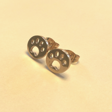Load image into Gallery viewer, Round Paw Studs Rose Gold
