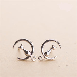Moon Cat stud earrings in silver