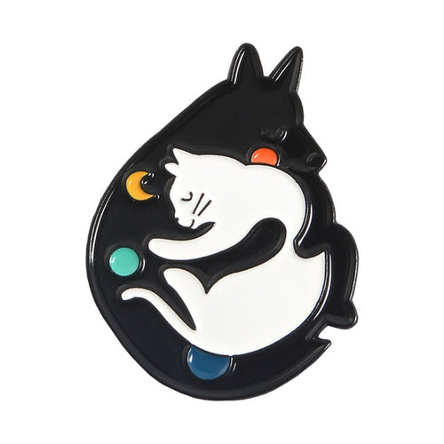 Black Cat & White Cat Hugging Brooch/Pin