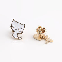 Load image into Gallery viewer, White and Gold Cat Brooch/Pin
