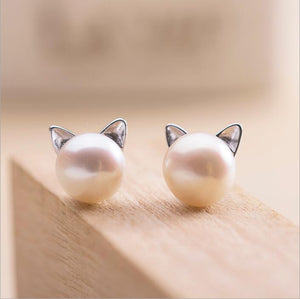 Pearl & Cat Ear Earrings in silver