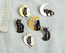 Load image into Gallery viewer, Yellow Moon Cat Black Cat Brooch
