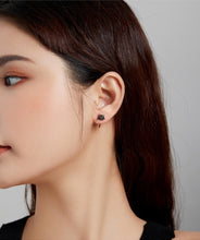 Load image into Gallery viewer, Cute Tail Earrings Black
