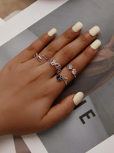 Load image into Gallery viewer, Two Paw Ring
