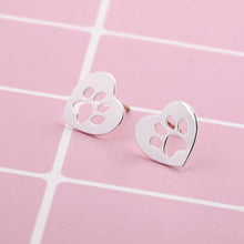 Load image into Gallery viewer, Silver Paw in Heart Stud Earrings
